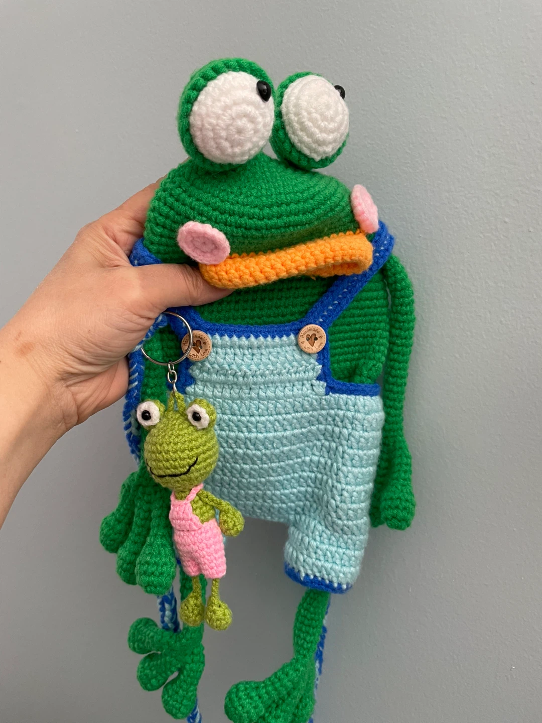 Handmade Crochet Frog Bag with Mini Frog Keychain - photo 3