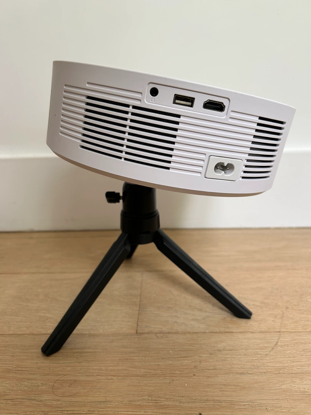 Nimovies Home Theater Projector with Remote - photo 2