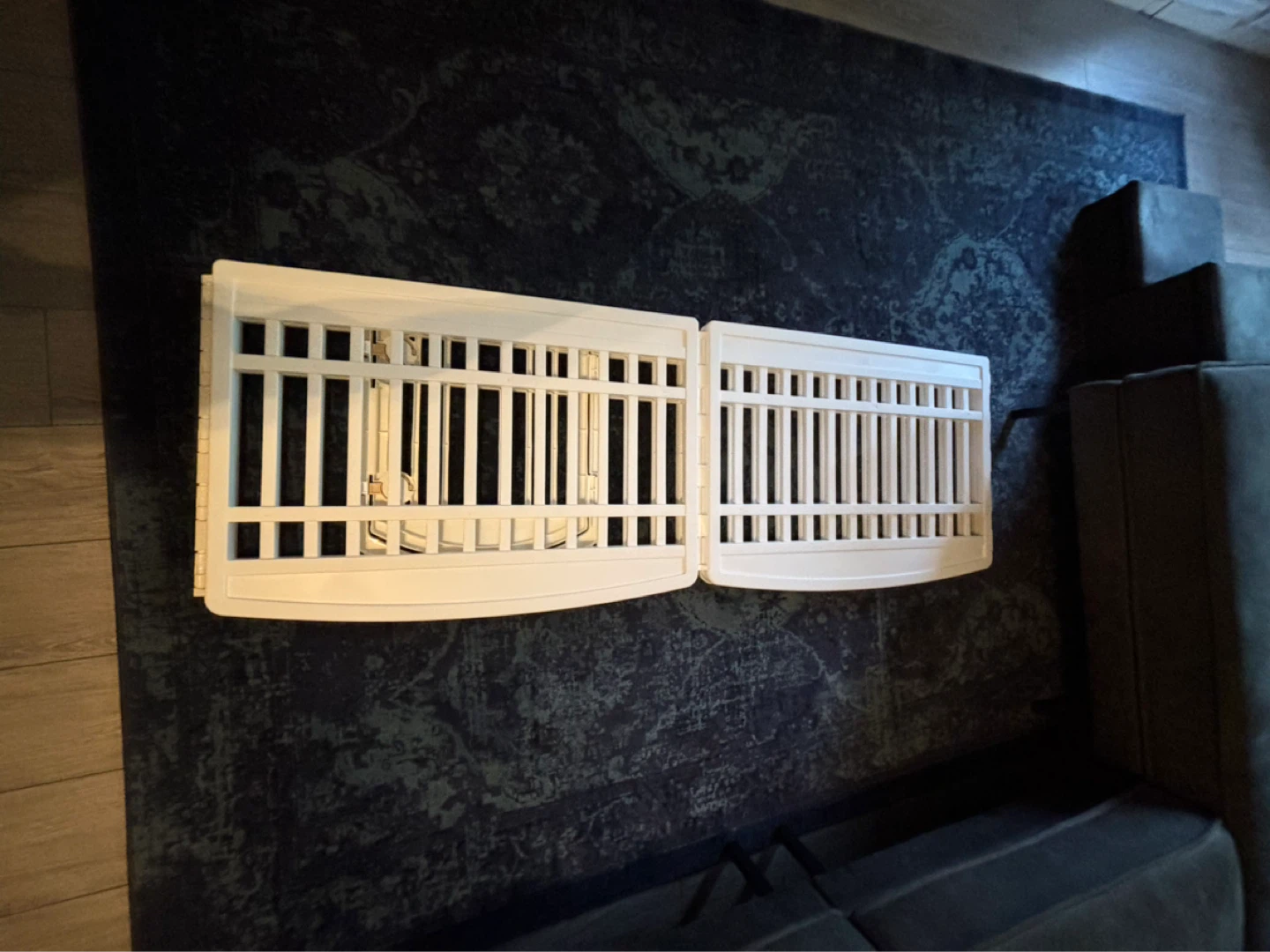 White Plastic Pet Playpen w/ door - photo 3