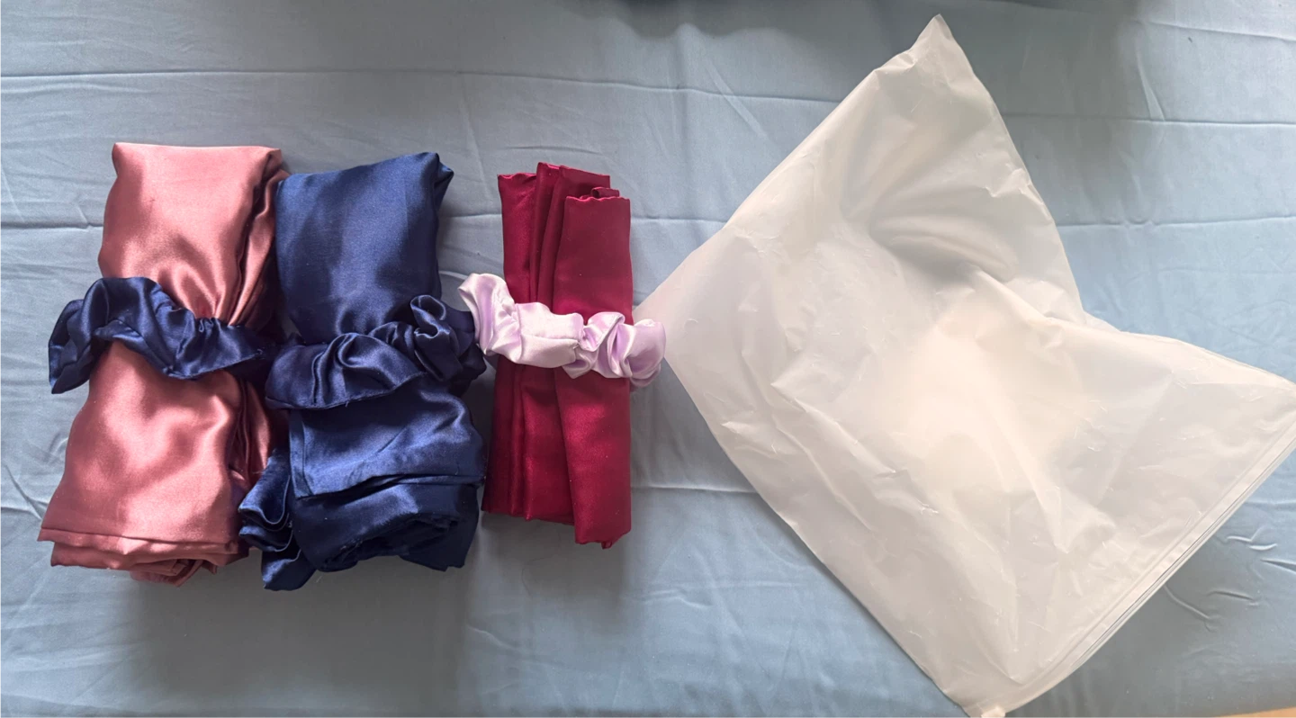 Satin Pillowcases - Set of 3 - photo 2