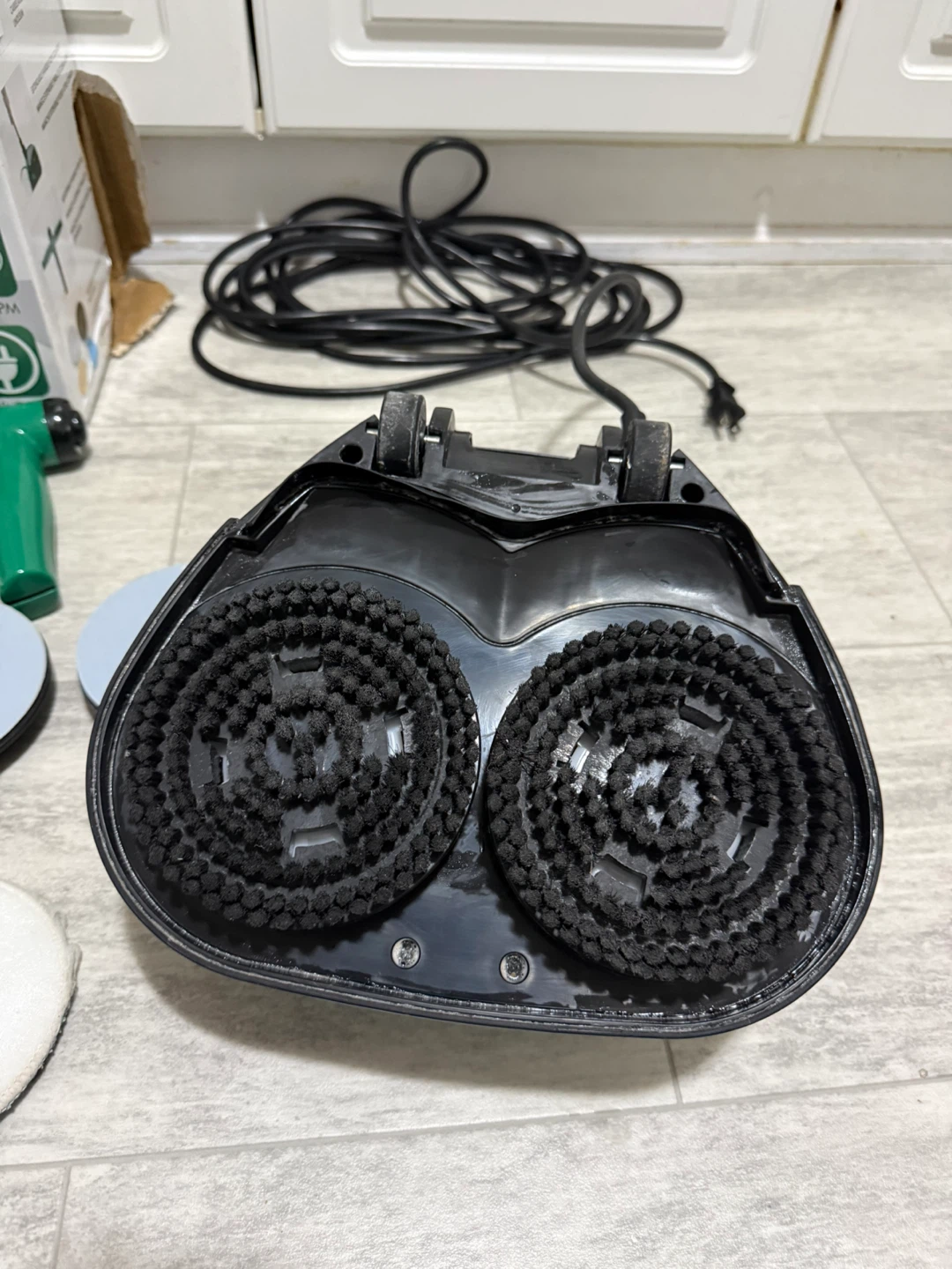 LIKE NEW BISSELL Scrub & Clean Floor Polisher - photo 5
