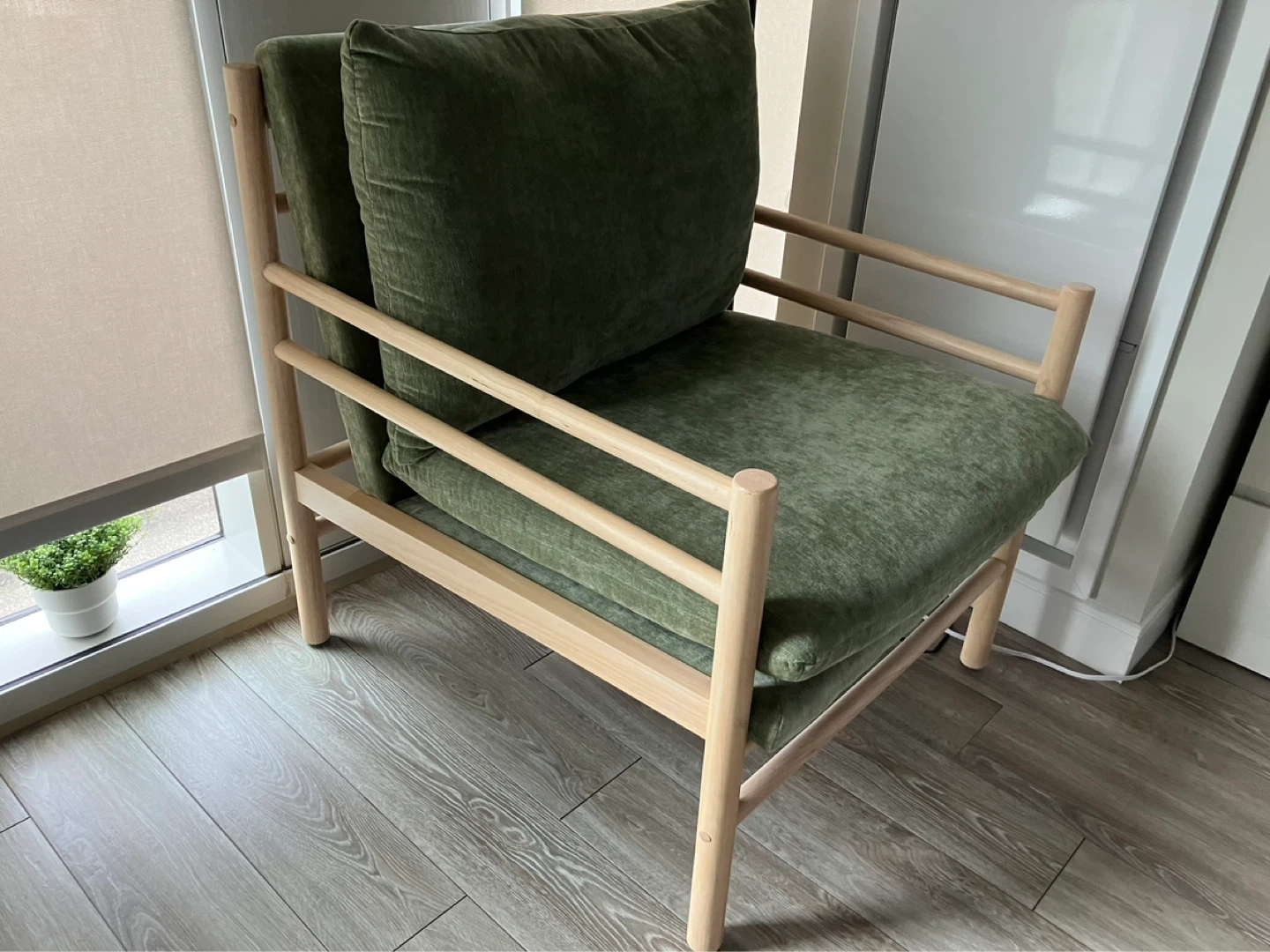 Threshold Dowel Velvet Armchair - Light Green - photo 4