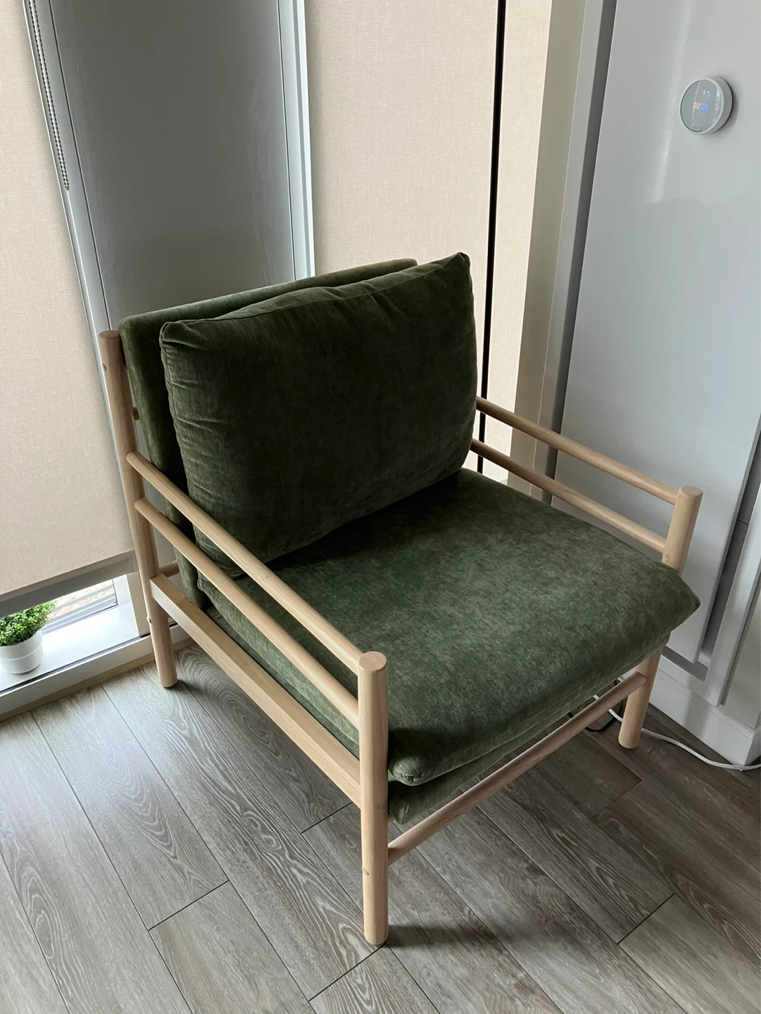 Threshold Dowel Velvet Armchair - Light Green - photo 3