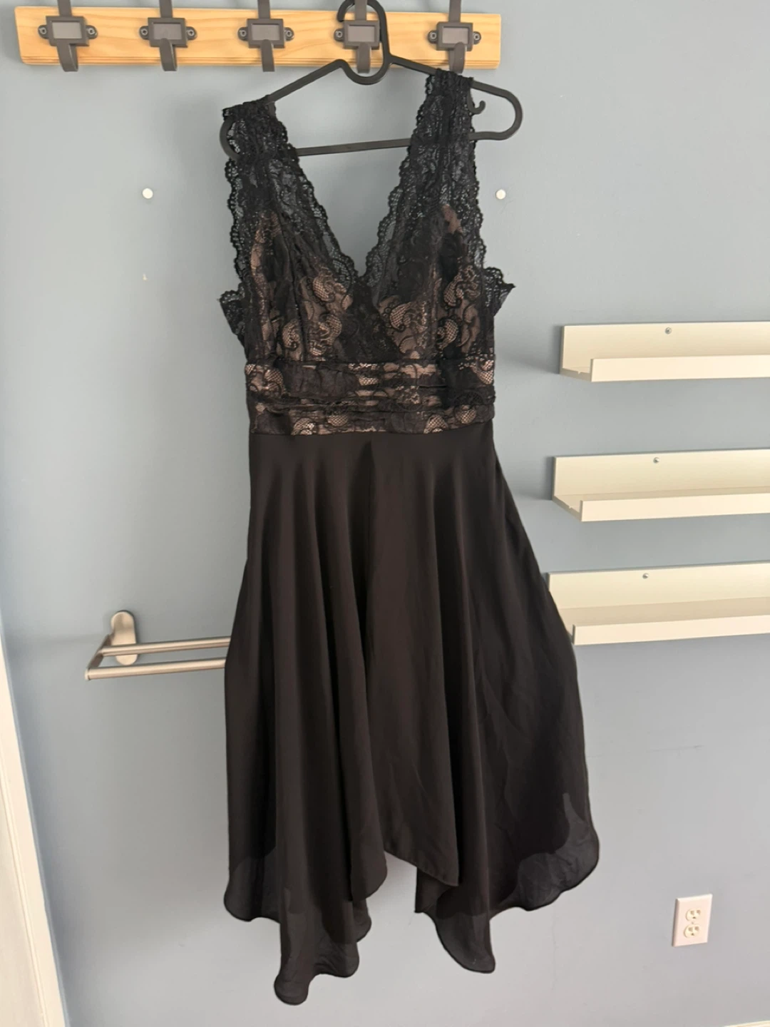Ivanka Trump Black Lace Dress Size 8 - photo 3