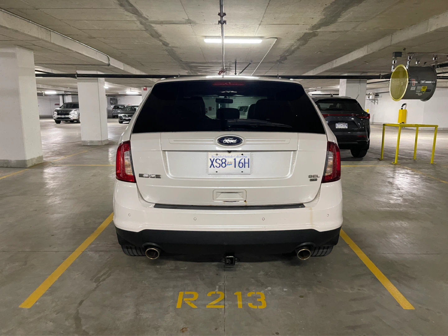 White Ford Edge SEL SUV 2014 - photo 3