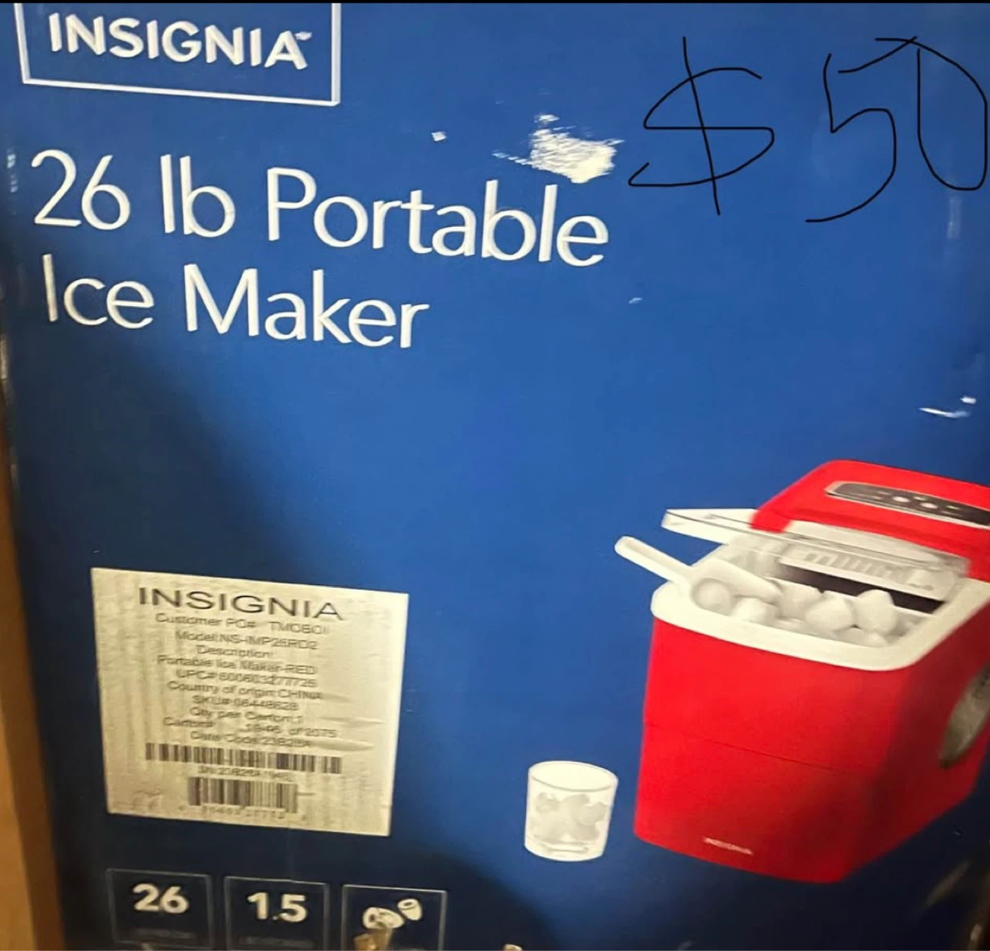 Insignia 26 lb Portable Ice Maker - Red