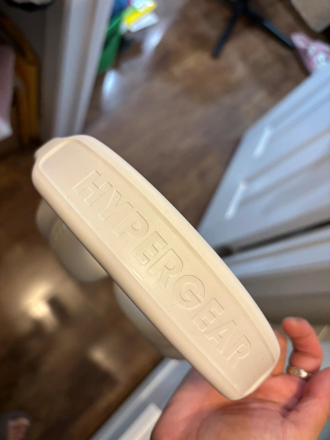 White HyperGear Headphones - photo 2