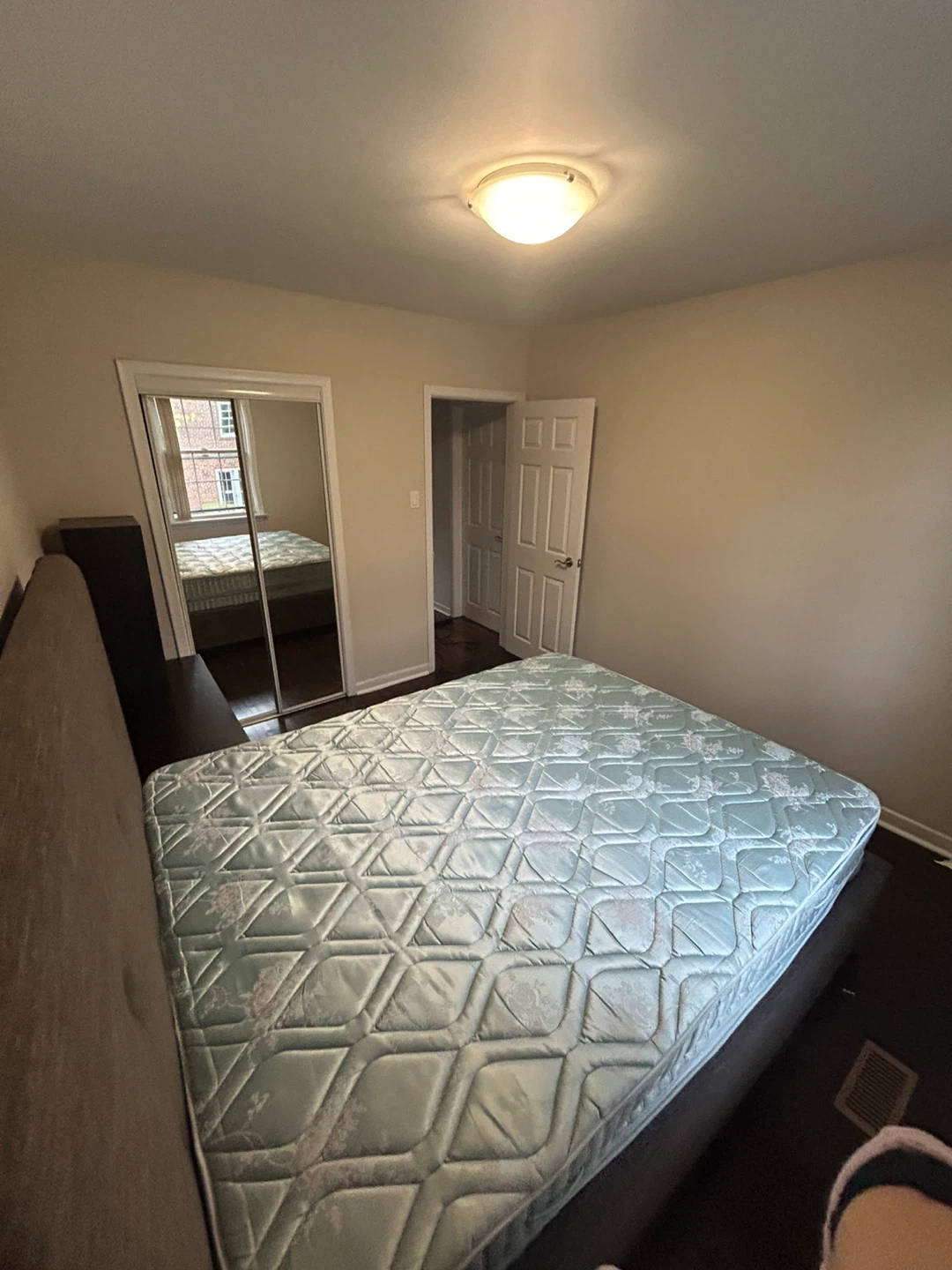 Room for rent - photo 3