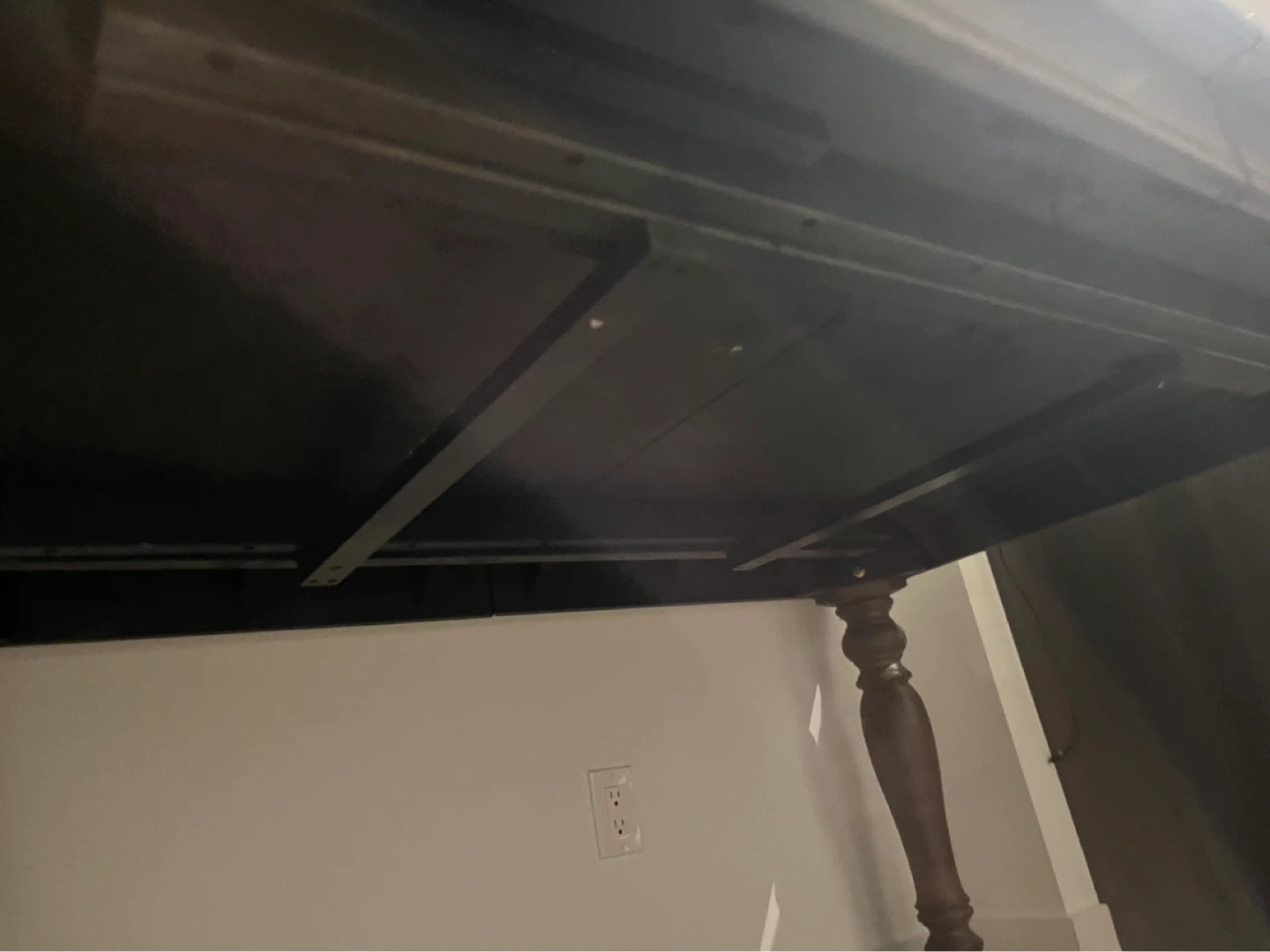 Extendable Dining Table - photo 4