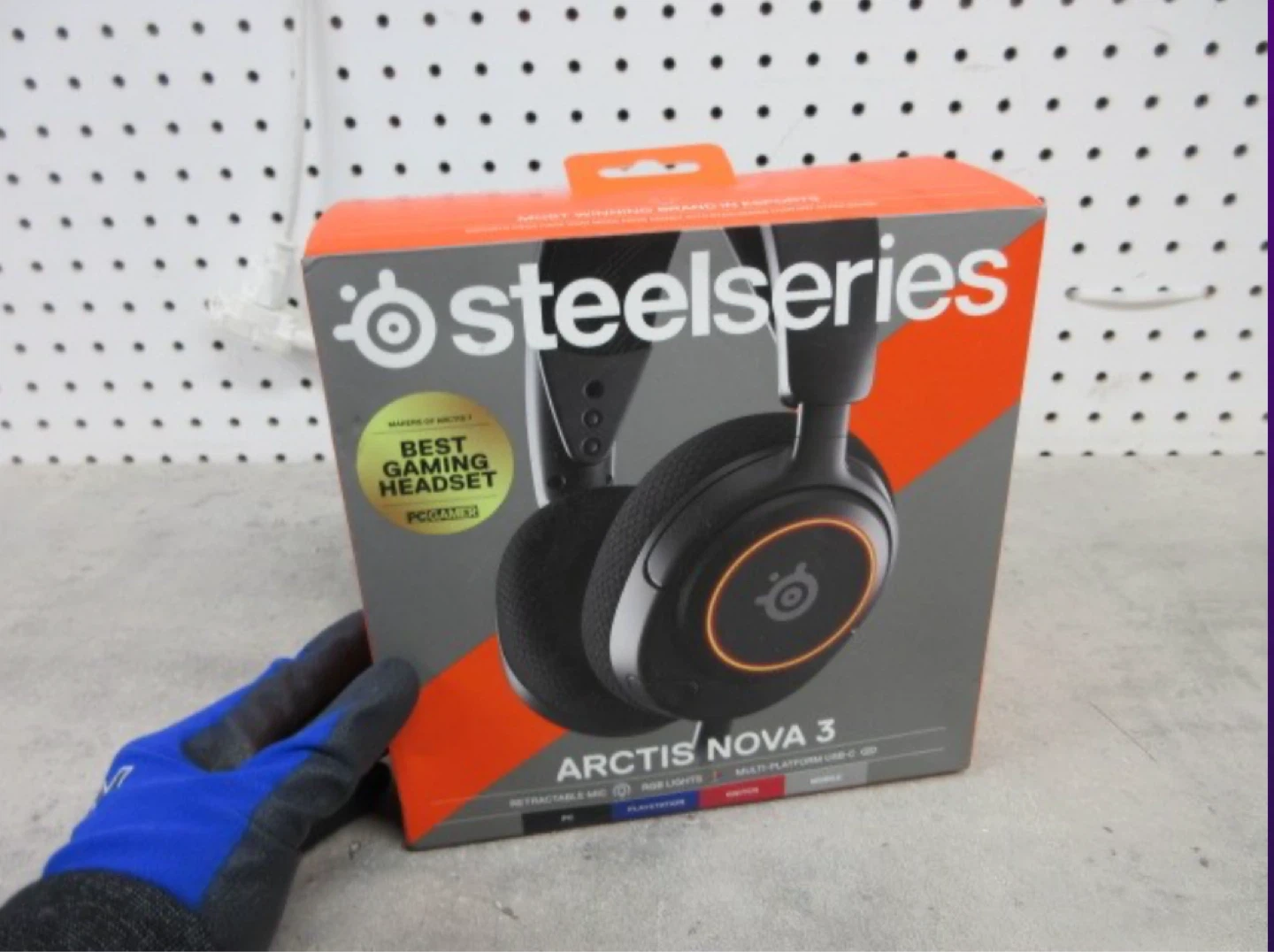 SteelSeries Arctis Nova 3 Gaming Headset – Like New - photo 3