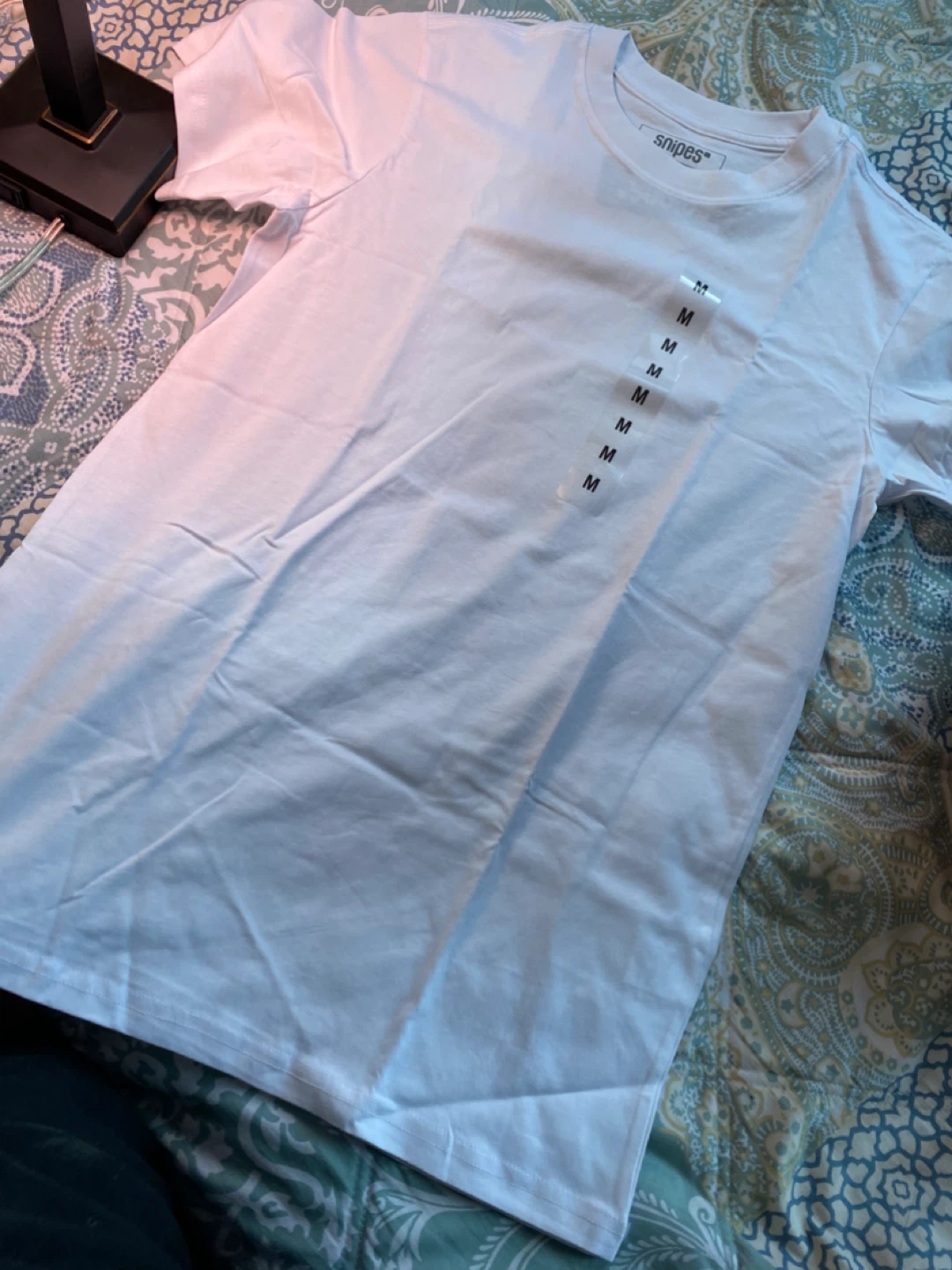 Snipes White T-Shirt Size M
