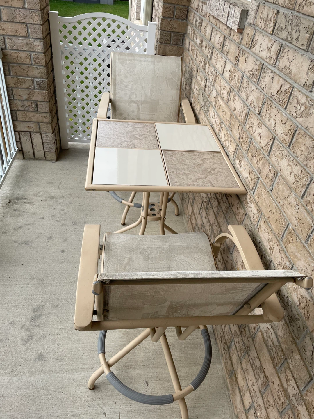Outdoor Patio Set - Table and Chairs - photo 2
