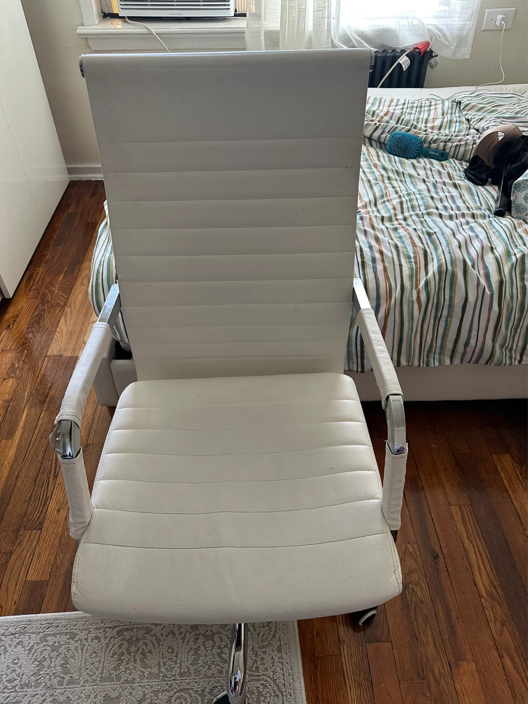 White Faux Leather High-Back Office Chair - photo 2