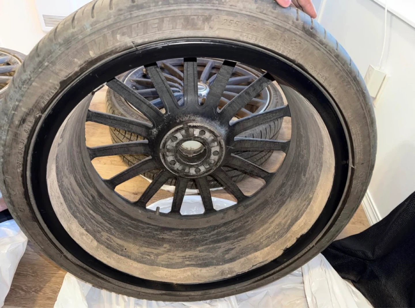 OEM 21” AMG Rims + Brand New Tires – GLB 2021 - photo 5