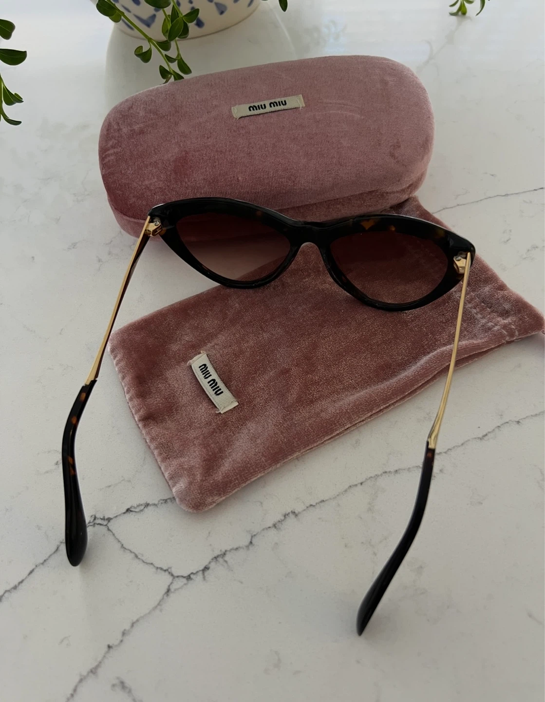 Miu Miu Sunglasses Cat Eye Tortoiseshell SMU 080 - photo 2