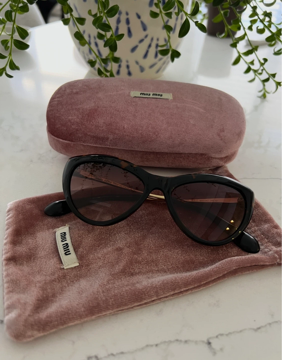 Miu Miu Sunglasses Cat Eye Tortoiseshell SMU 080