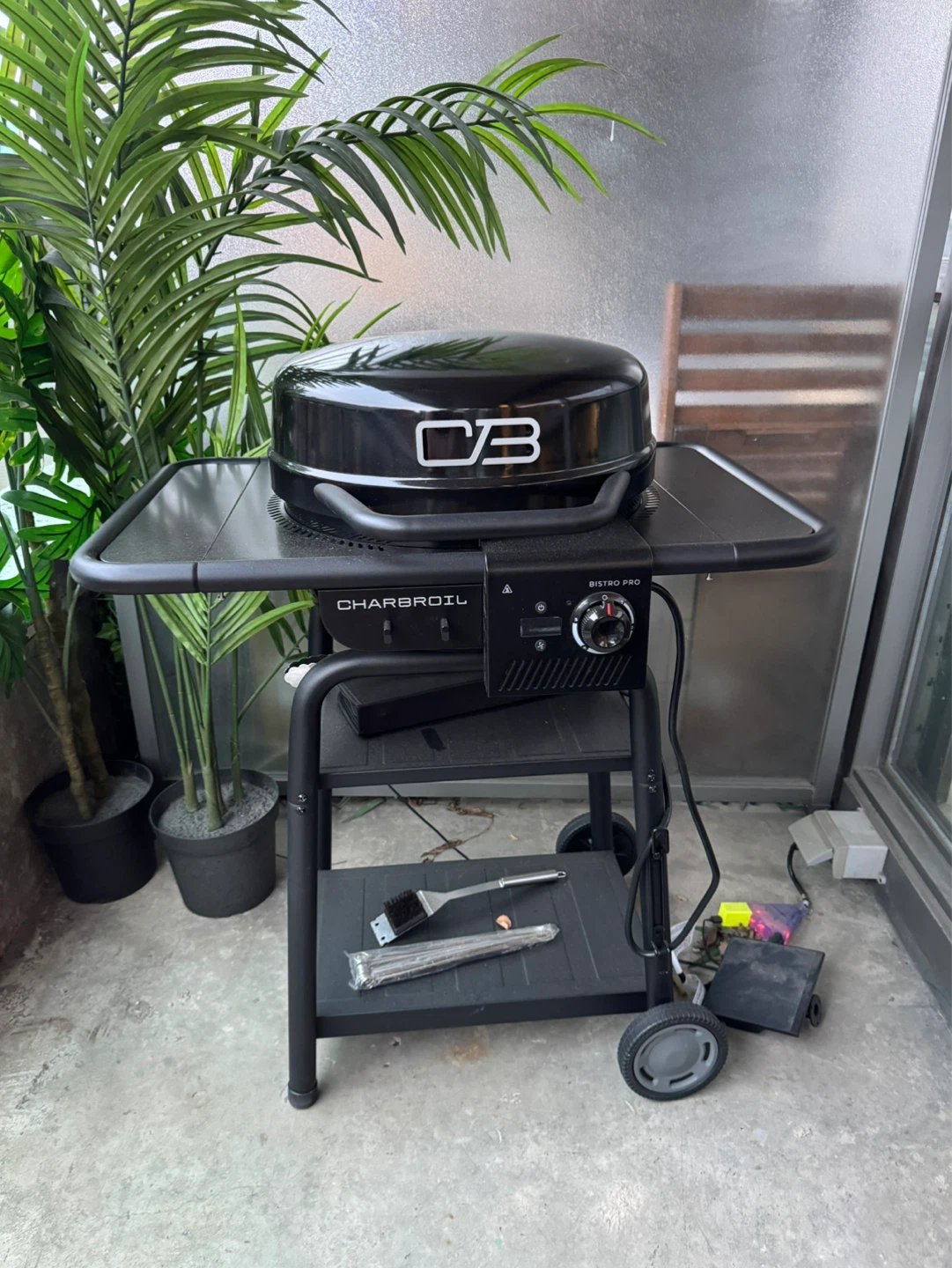 Char-Broil Bistro Pro Portable Grill
