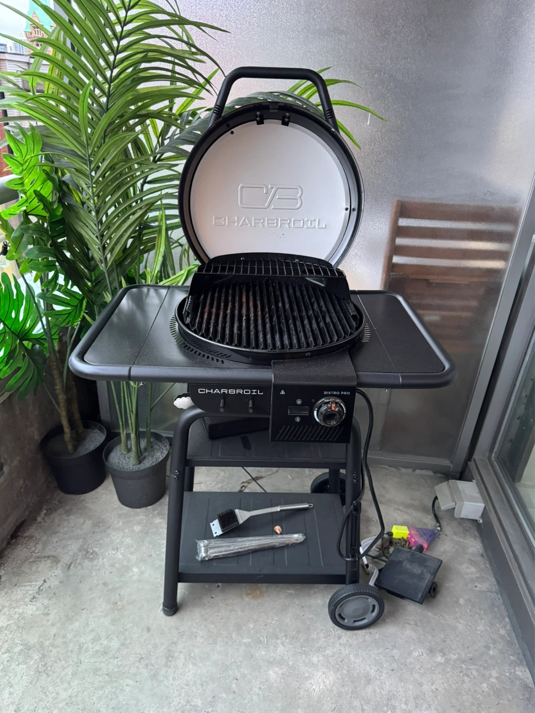 Char-Broil Bistro Pro Portable Grill - photo 2