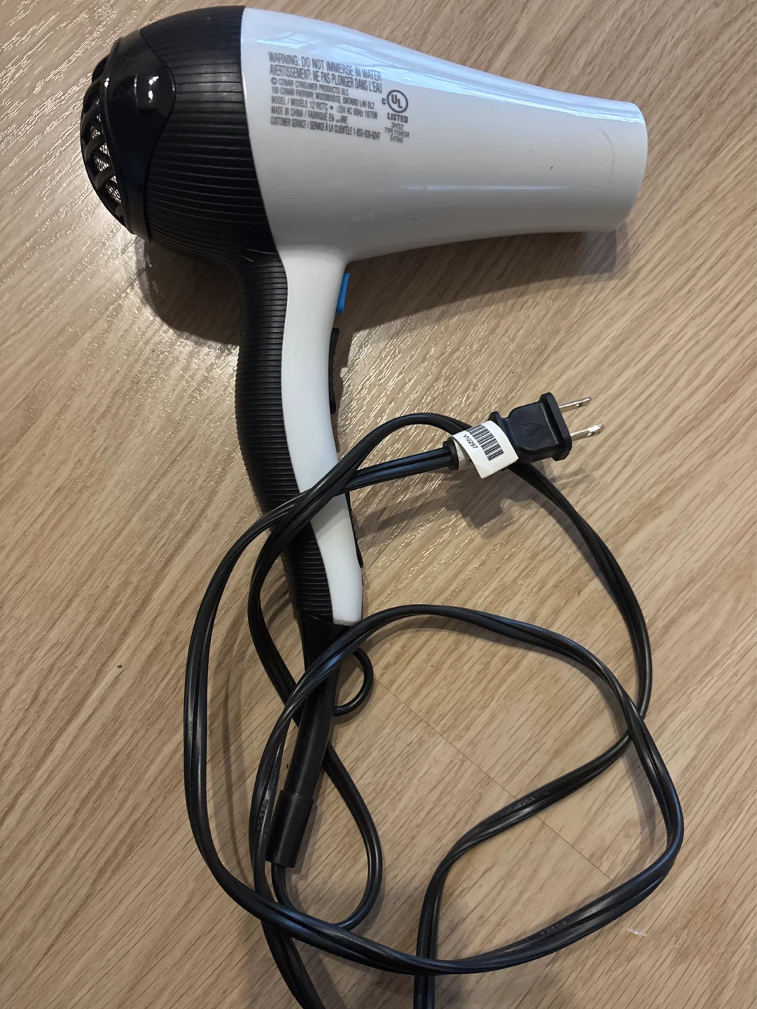 Conair White Hair Dryer - photo 2