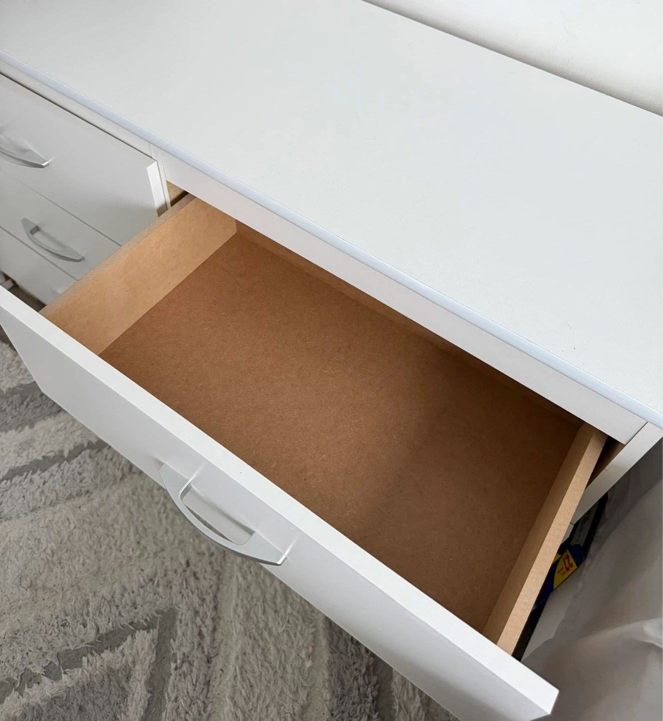 White 6-Drawer Dresser - photo 2