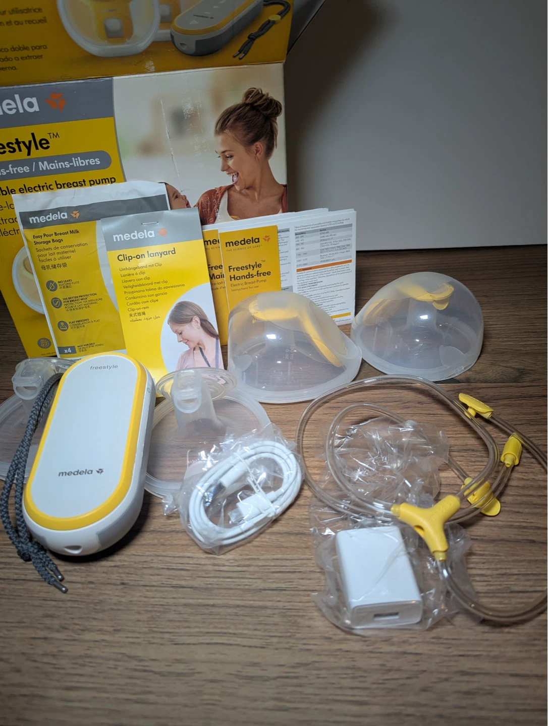 Medela Freestyle Hands-free Double Electric Breast Pump - photo 2
