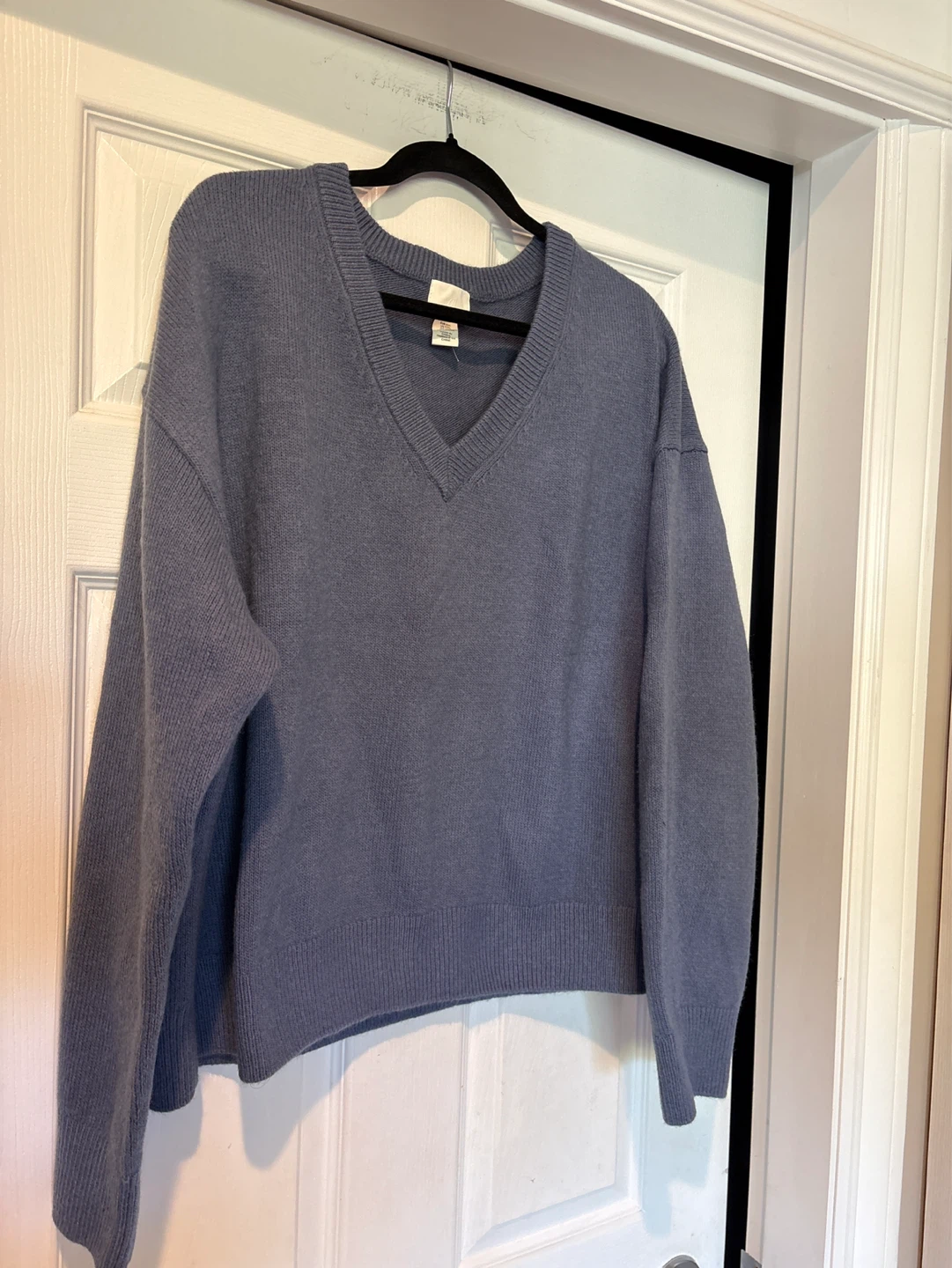 Brand New H&M Blue V-Neck Sweater - XXL - photo 2
