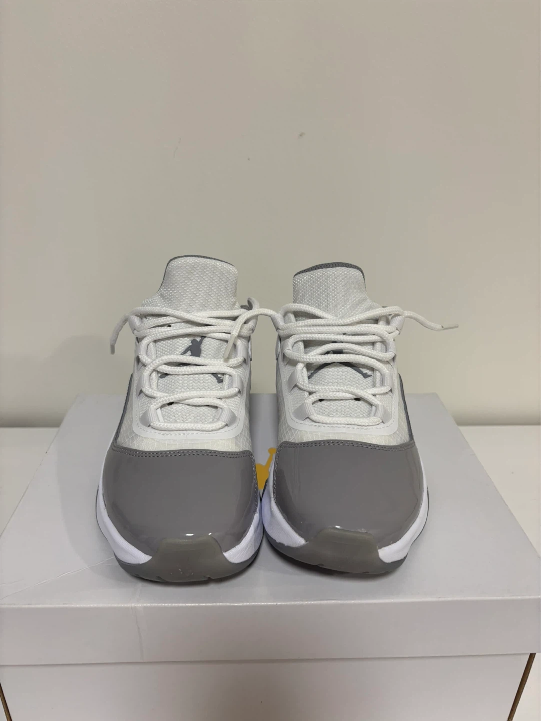 Women's Air Jordan 11 CMFT Low White Cement Grey Black Size 7 - photo 4