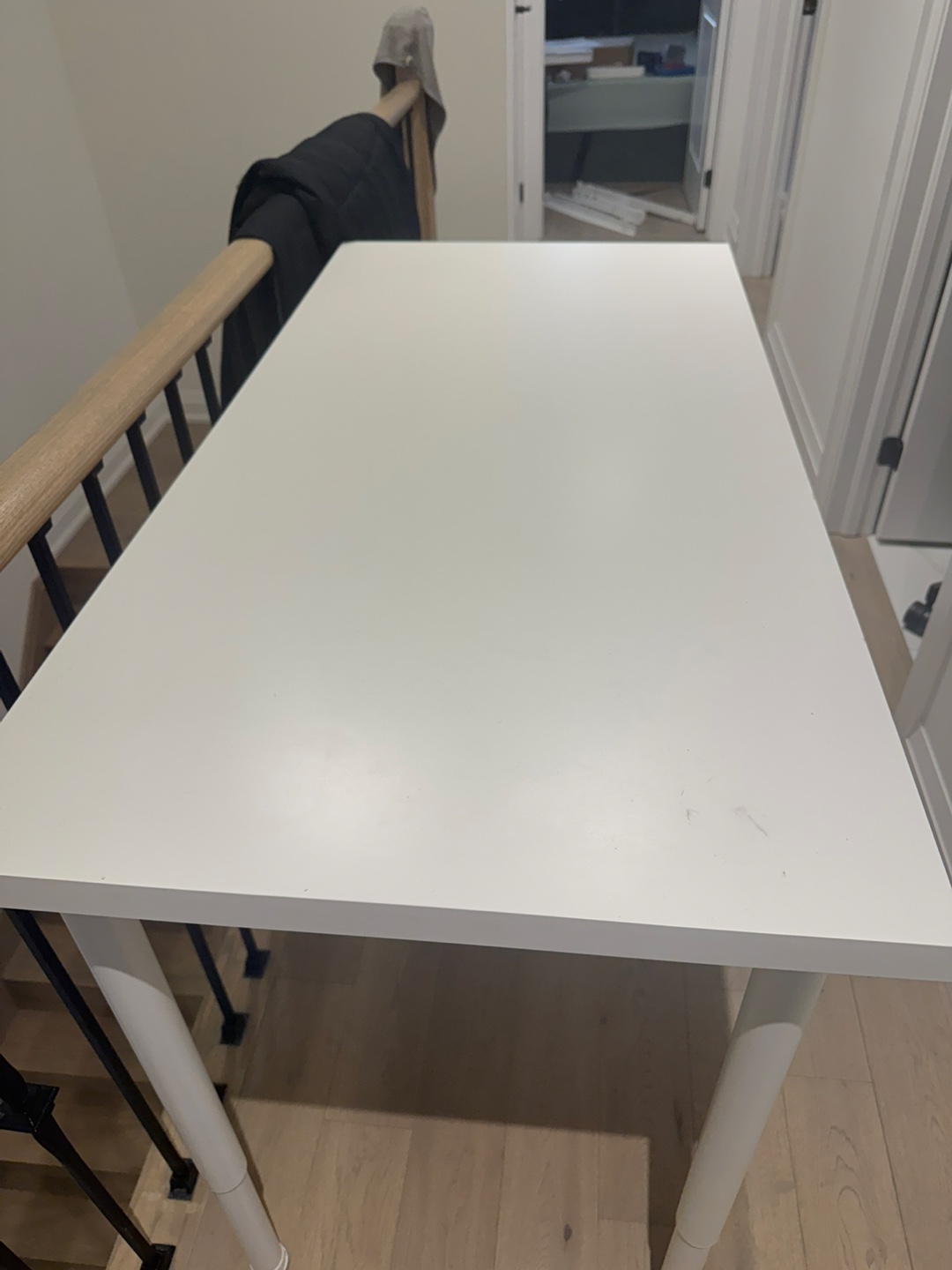 White IKEA LAGKAPTEN work desk/table (adjustable height) - photo 3