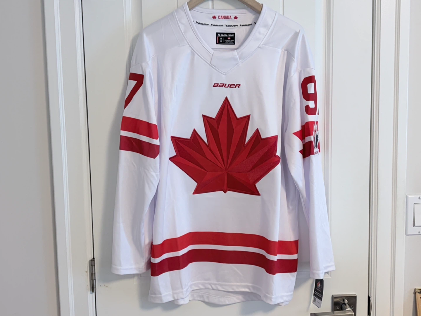 BNWT Authentic Bauer 2026 Olympics Canada McDavid White Medium