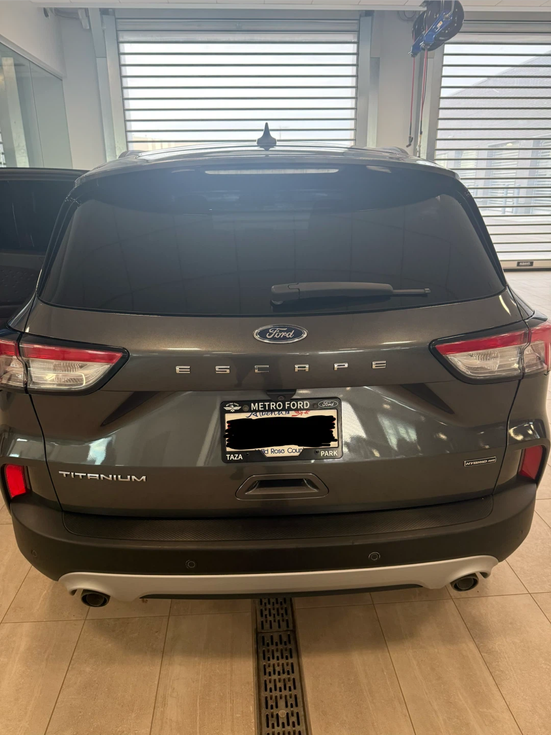 2020 Ford Escape Titanium Hybrid | Fully Loaded | Clean - photo 4