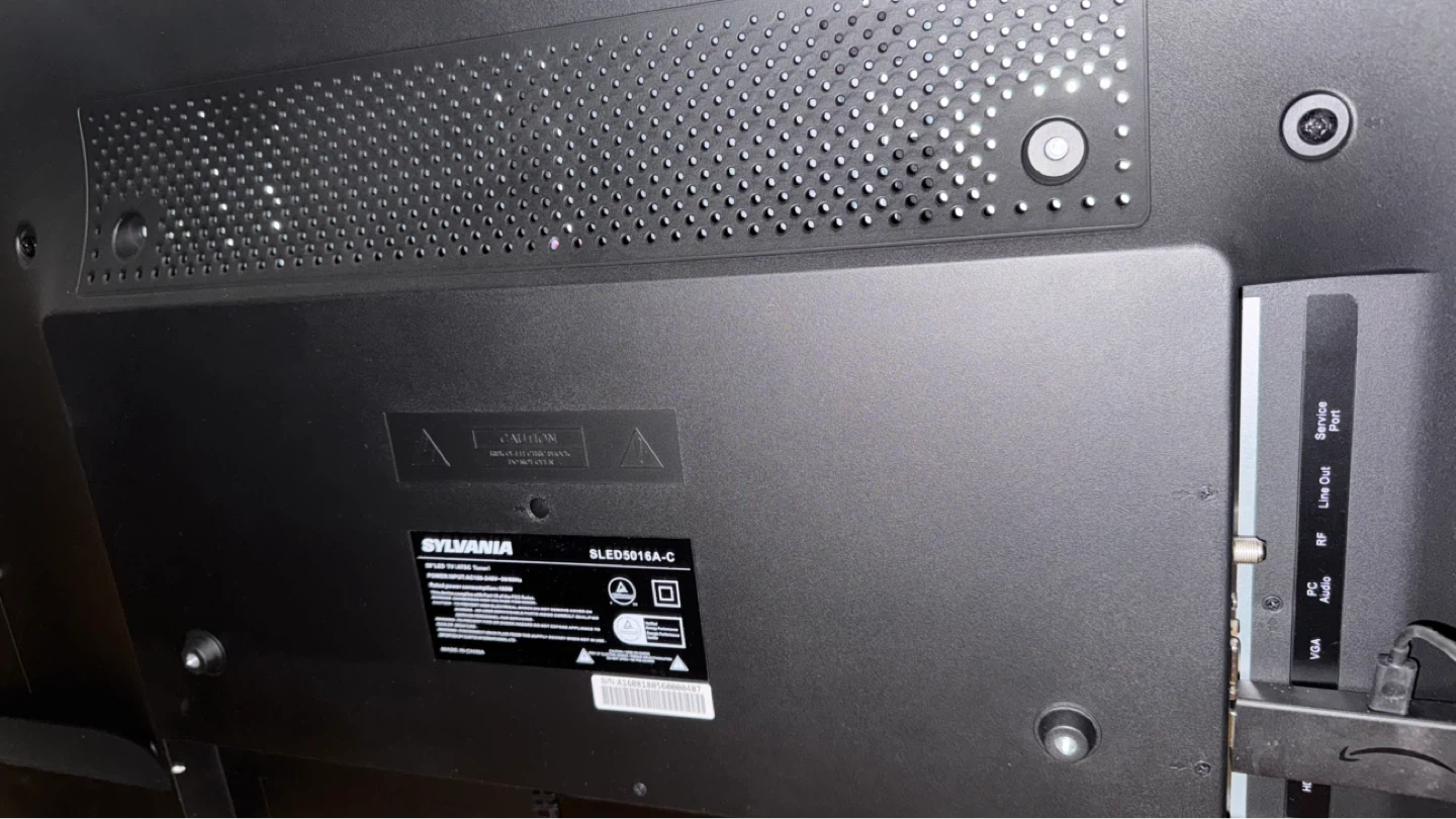Sylvania 50" LED TV 1080p - photo 3