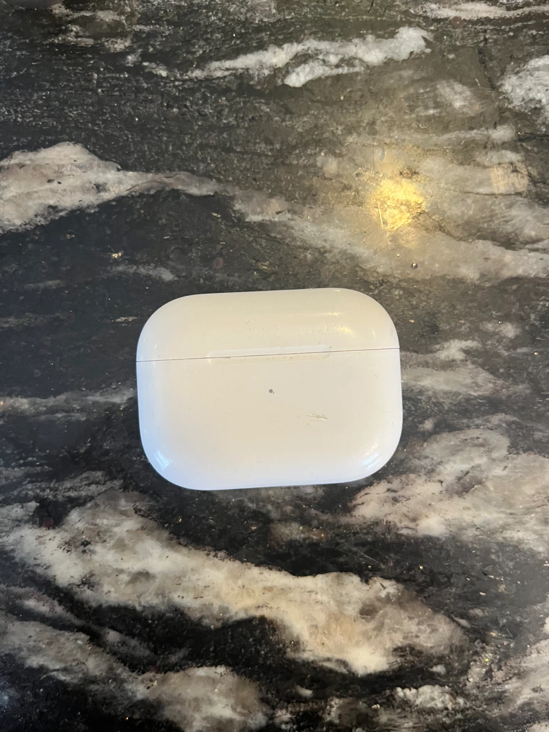 Apple AirPods Pro Charging Case (NO AIRPODS) - photo 3