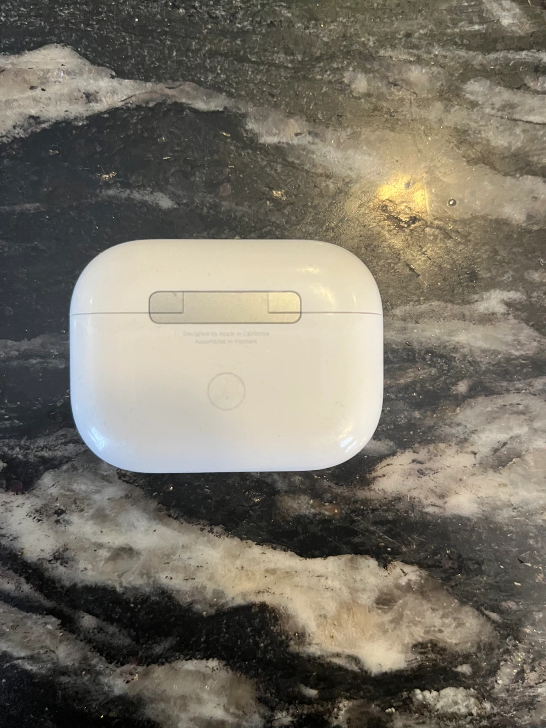 Apple AirPods Pro Charging Case (NO AIRPODS) - photo 2