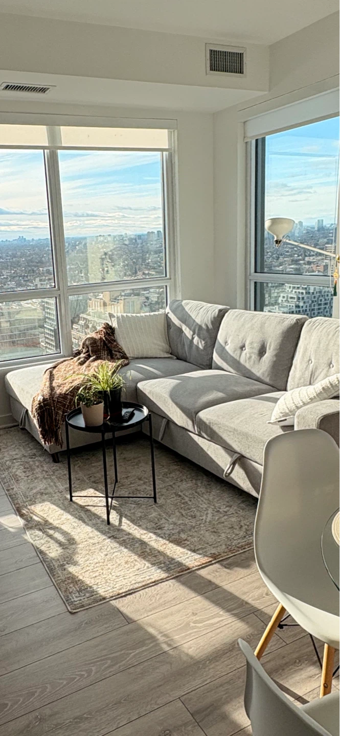 Homesense Turkish Rug (5 x 8 feet)