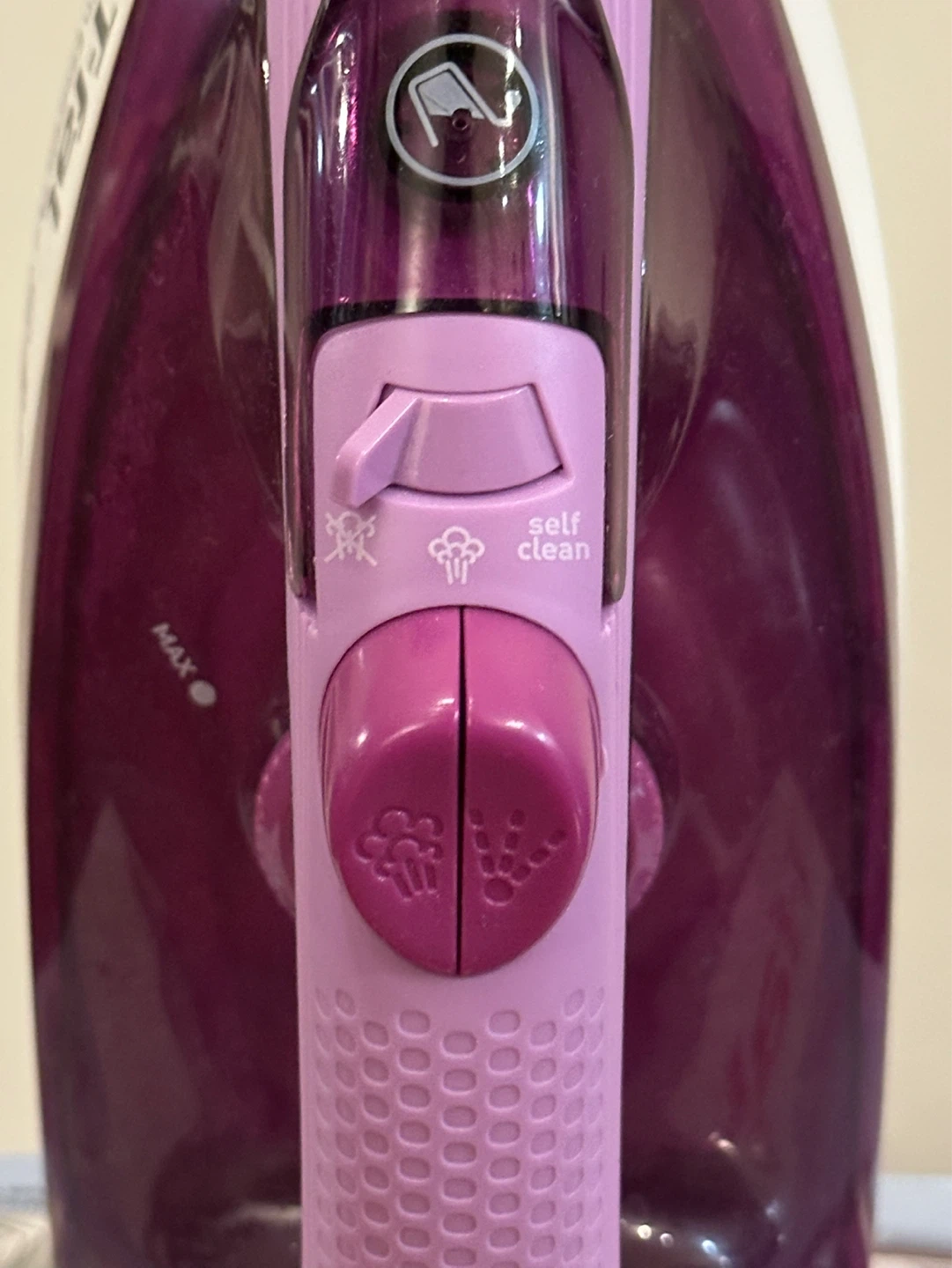 T-fal Steam Essential Plus Iron - Purple - photo 2