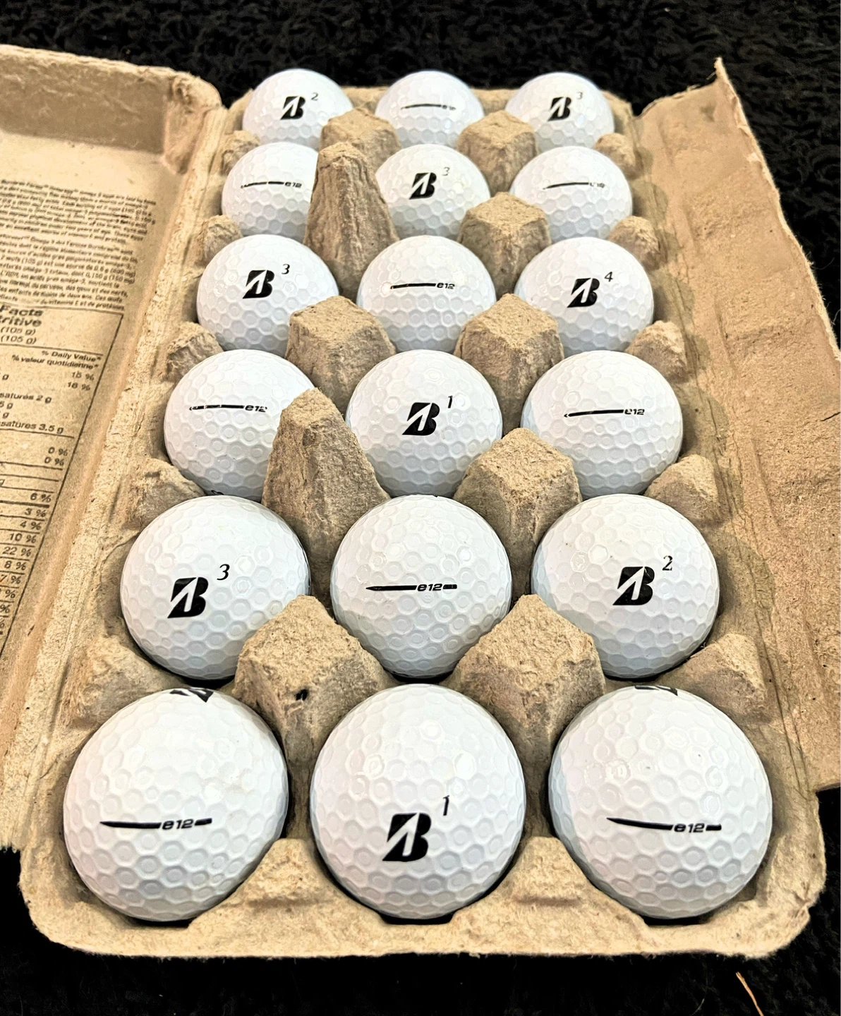 18 Bridgestone E12 Golf Balls