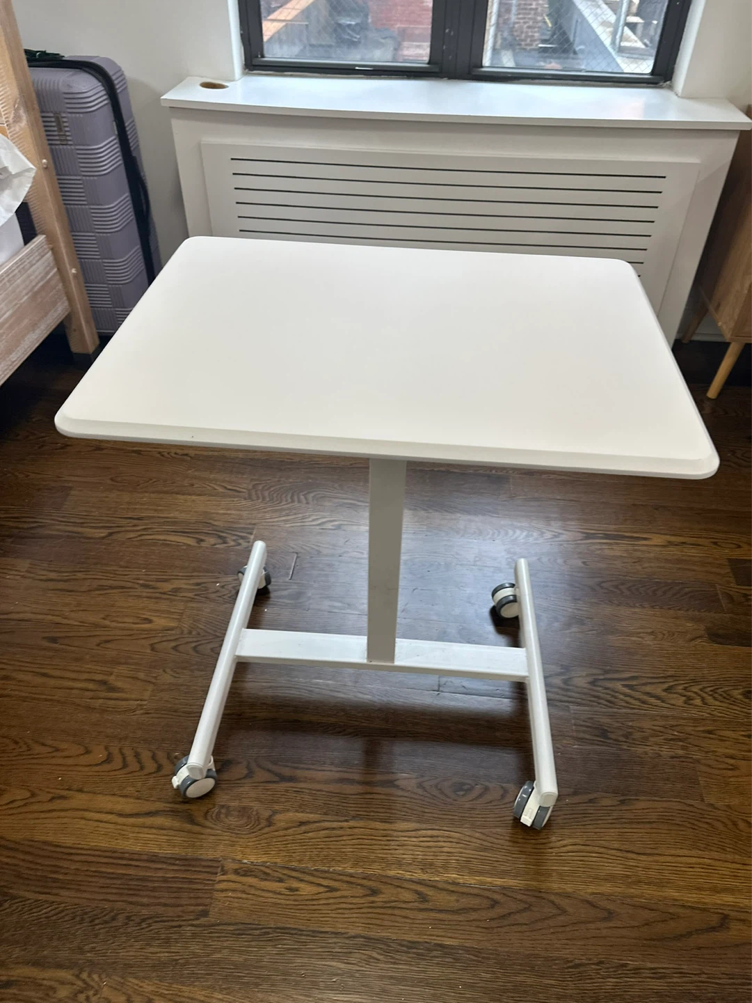 White Adjustable Rolling Desk - photo 3