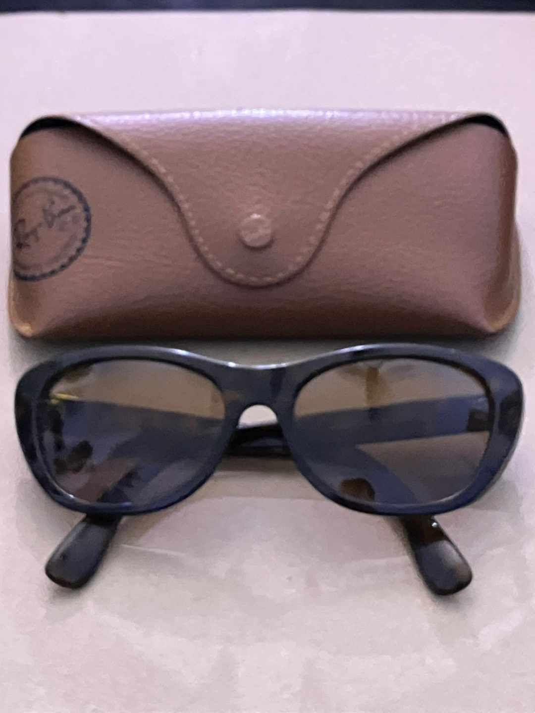 Authentic Ray-Ban Cat-Eye Havana Sunglasses w/ Case
