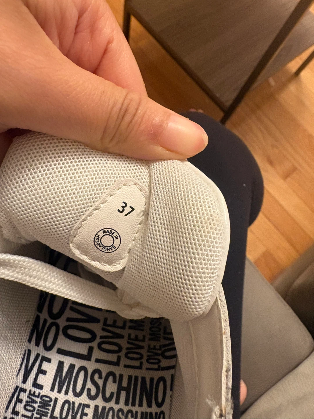 Love Moschino White Sneakers Size 37 - photo 3
