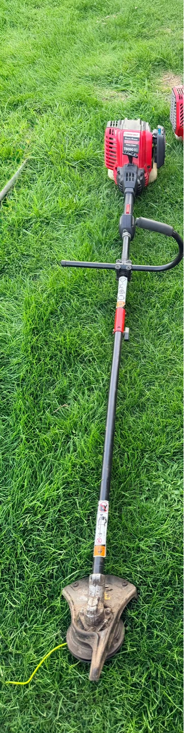 Troy-Bilt TB590 EC 4-Cycle String Trimmer