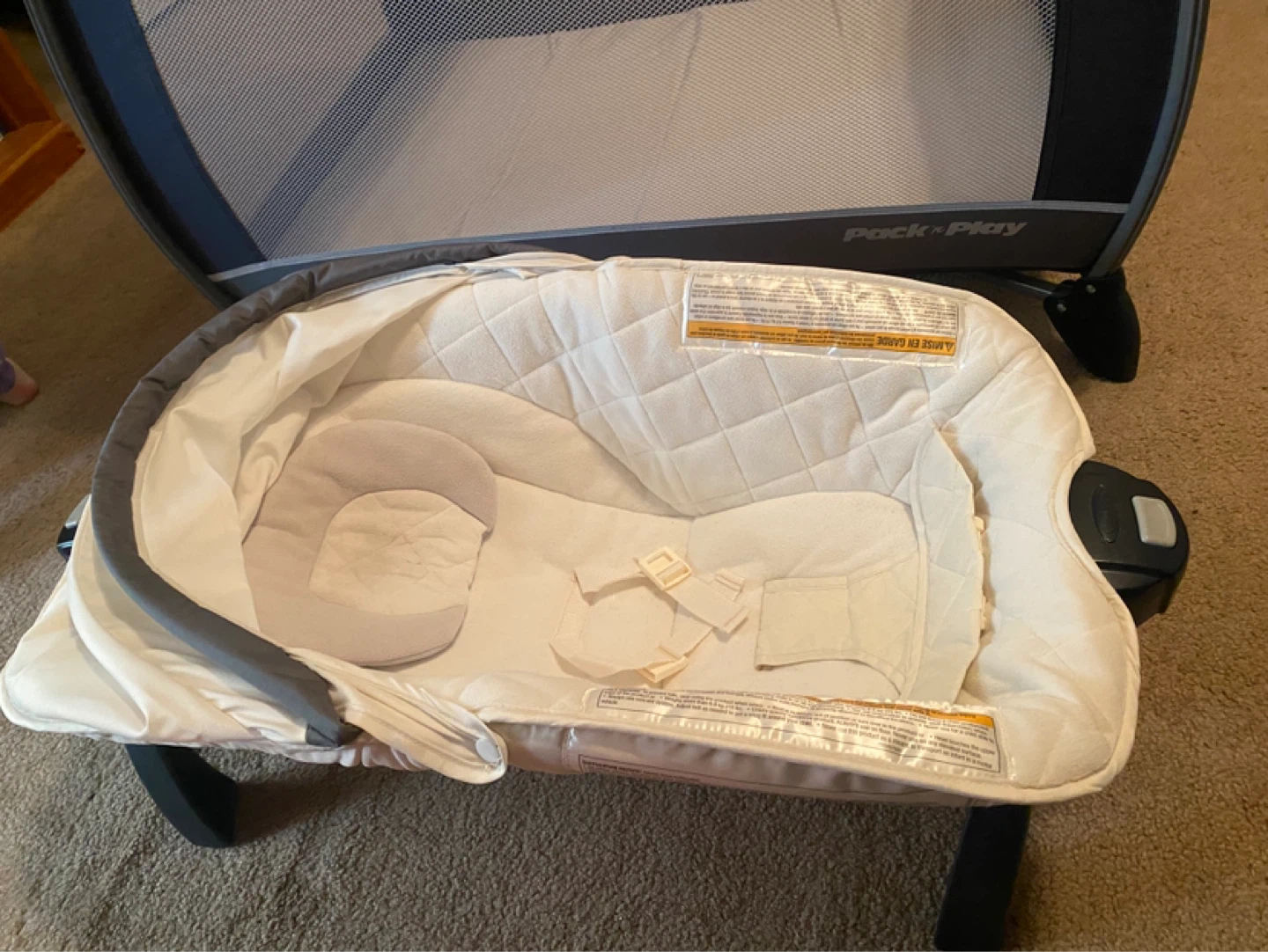 Graco Pack 'n Play Playard with Bassinet - photo 3
