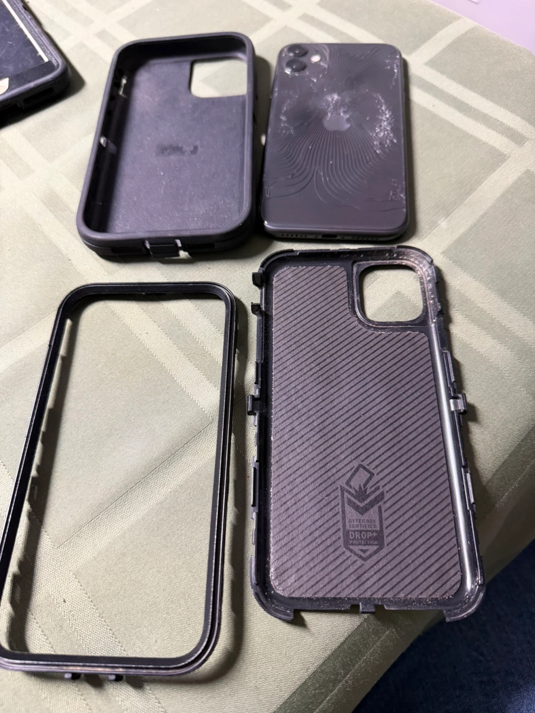 iPhone 11 64GB with OtterBox Defender Case - photo 3