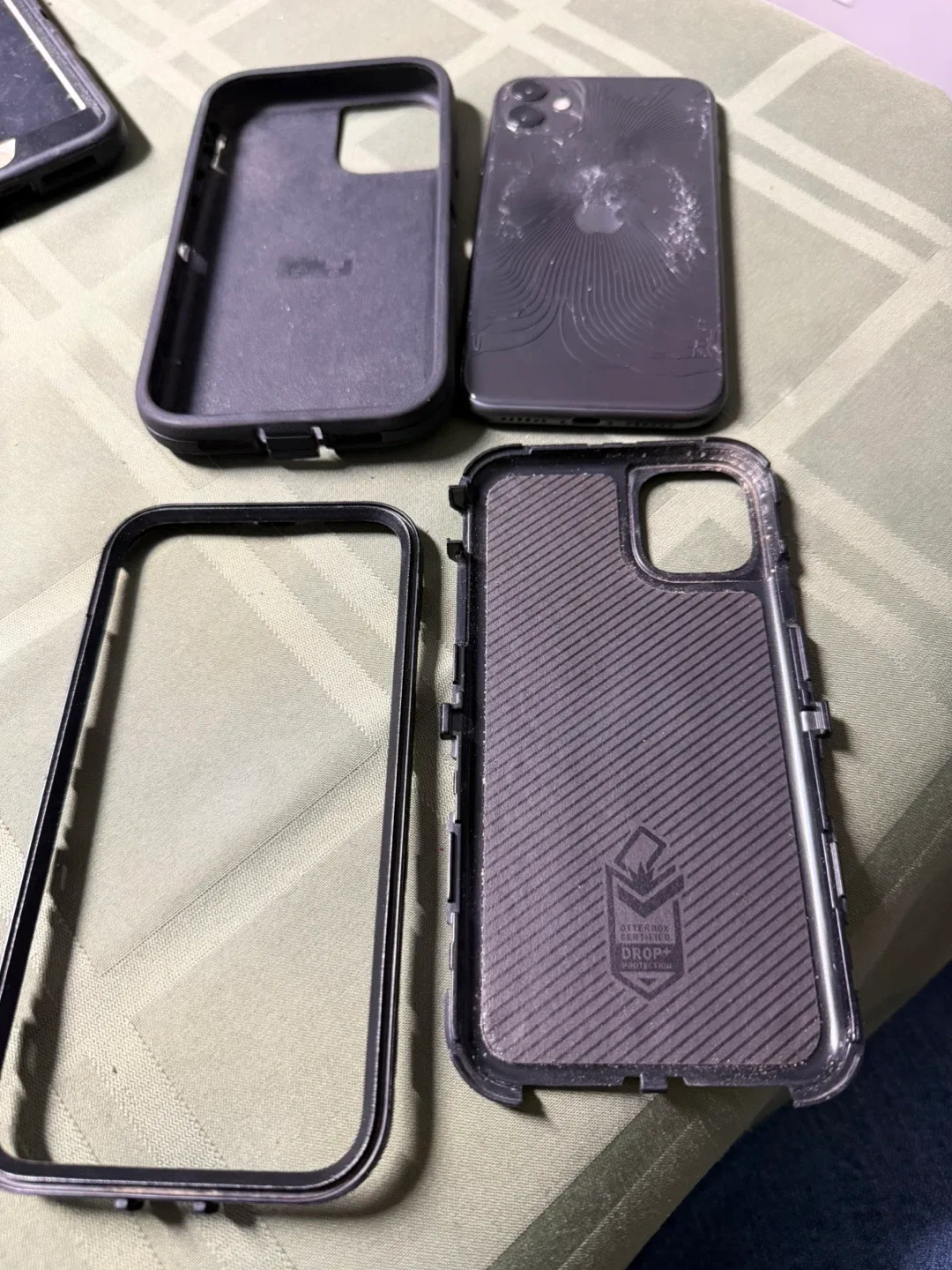 iPhone 11 64GB with OtterBox Defender Case - photo 3