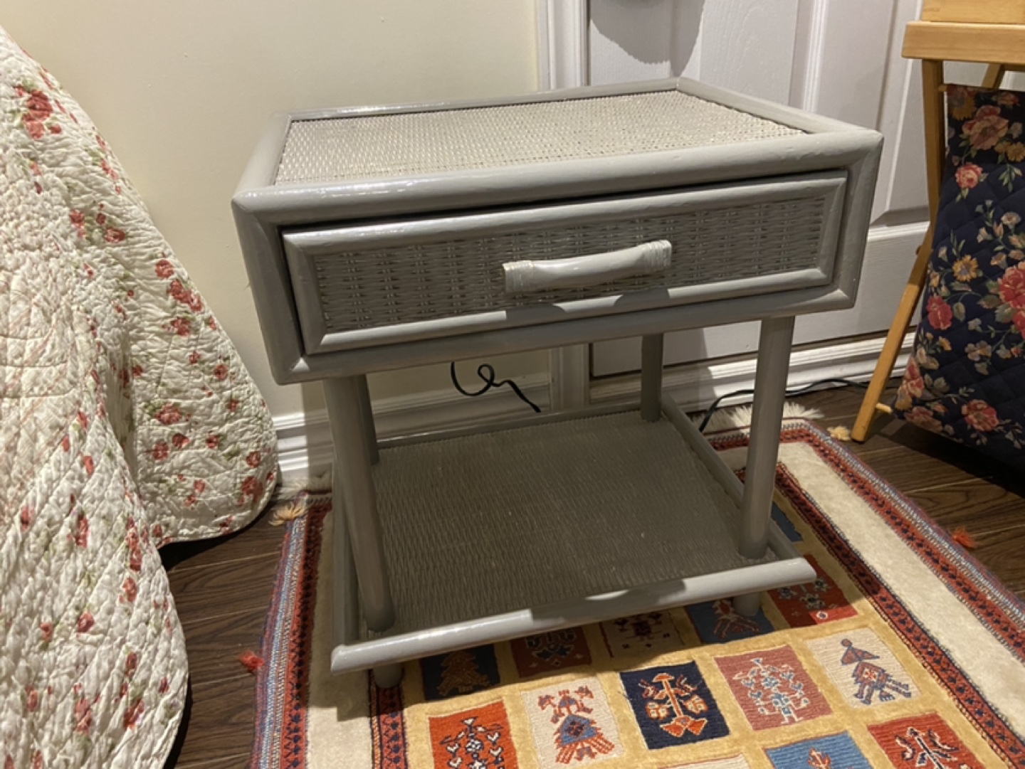 Grey Wicker Dresser with 6 Drawers & nightstand - photo 5