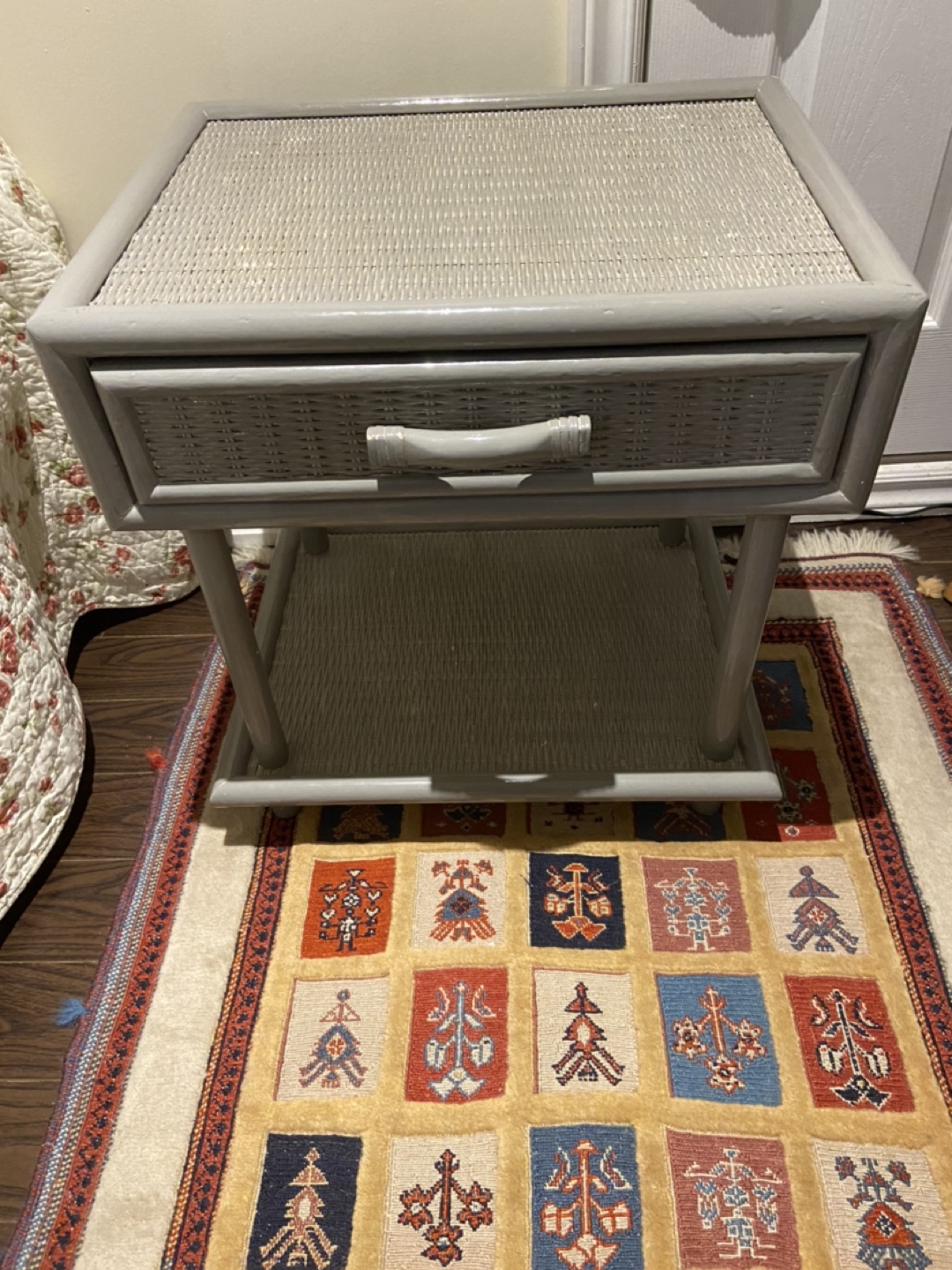 Grey Wicker Dresser with 6 Drawers & nightstand - photo 4