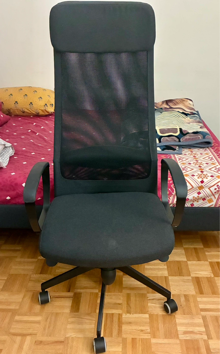 IKEA MARKUS Office Chair - photo 2