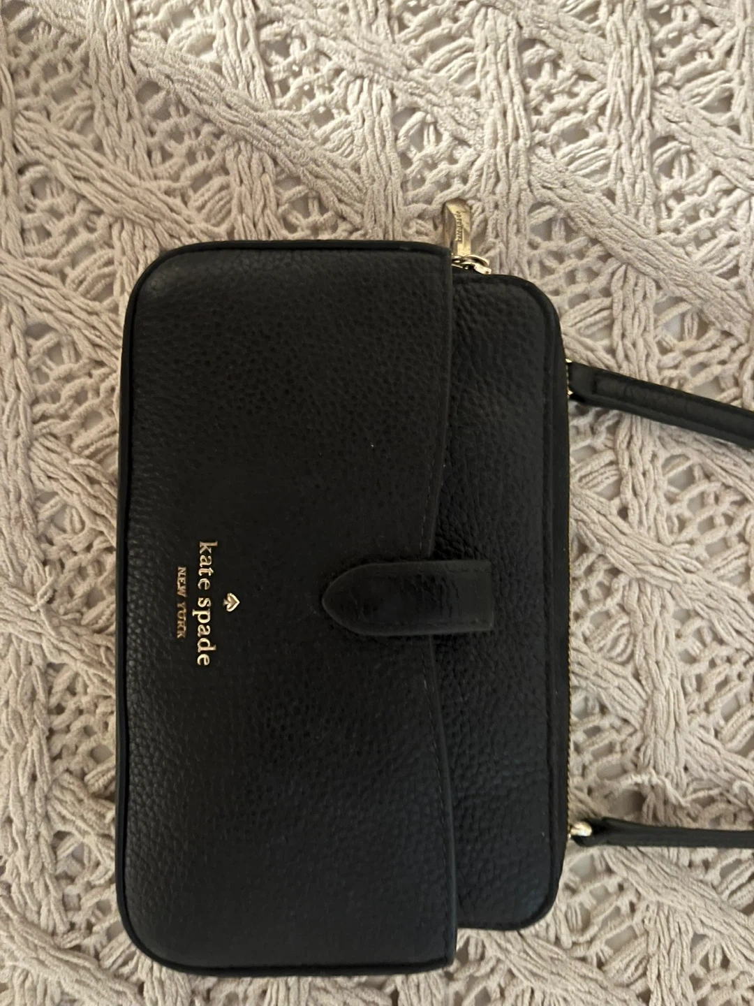 Kate Spade Black Leather Crossbody Wallet