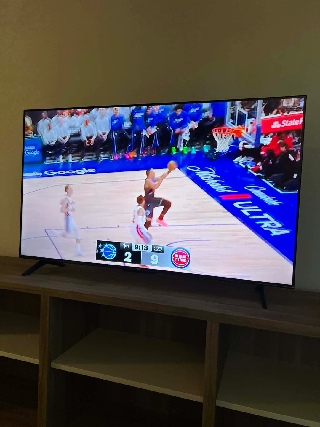 TCL 50" Smart TV - 2023 - with free ikea Tv stand - photo 2