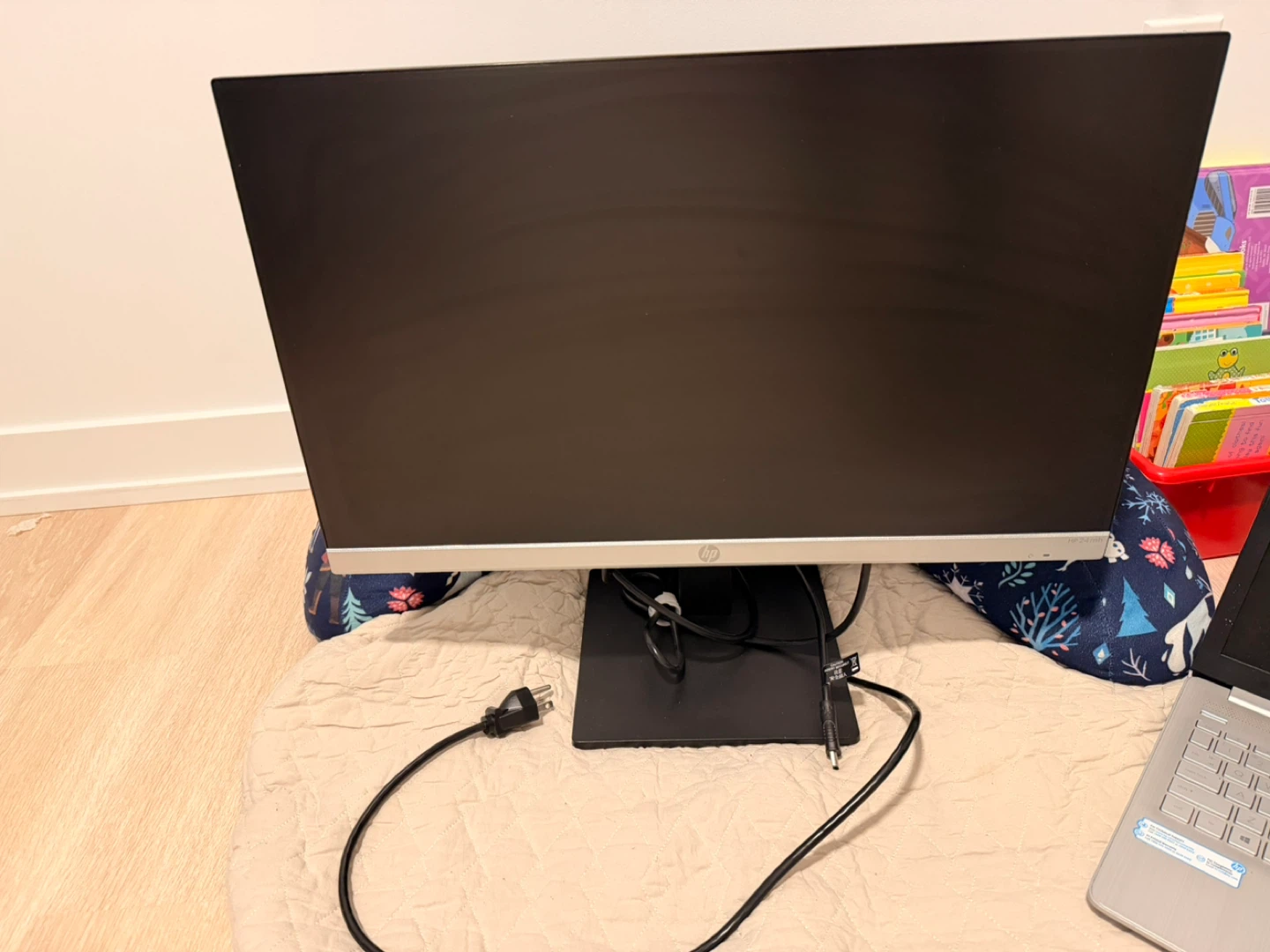 HP 24mh 23.8-inch Display Monitor