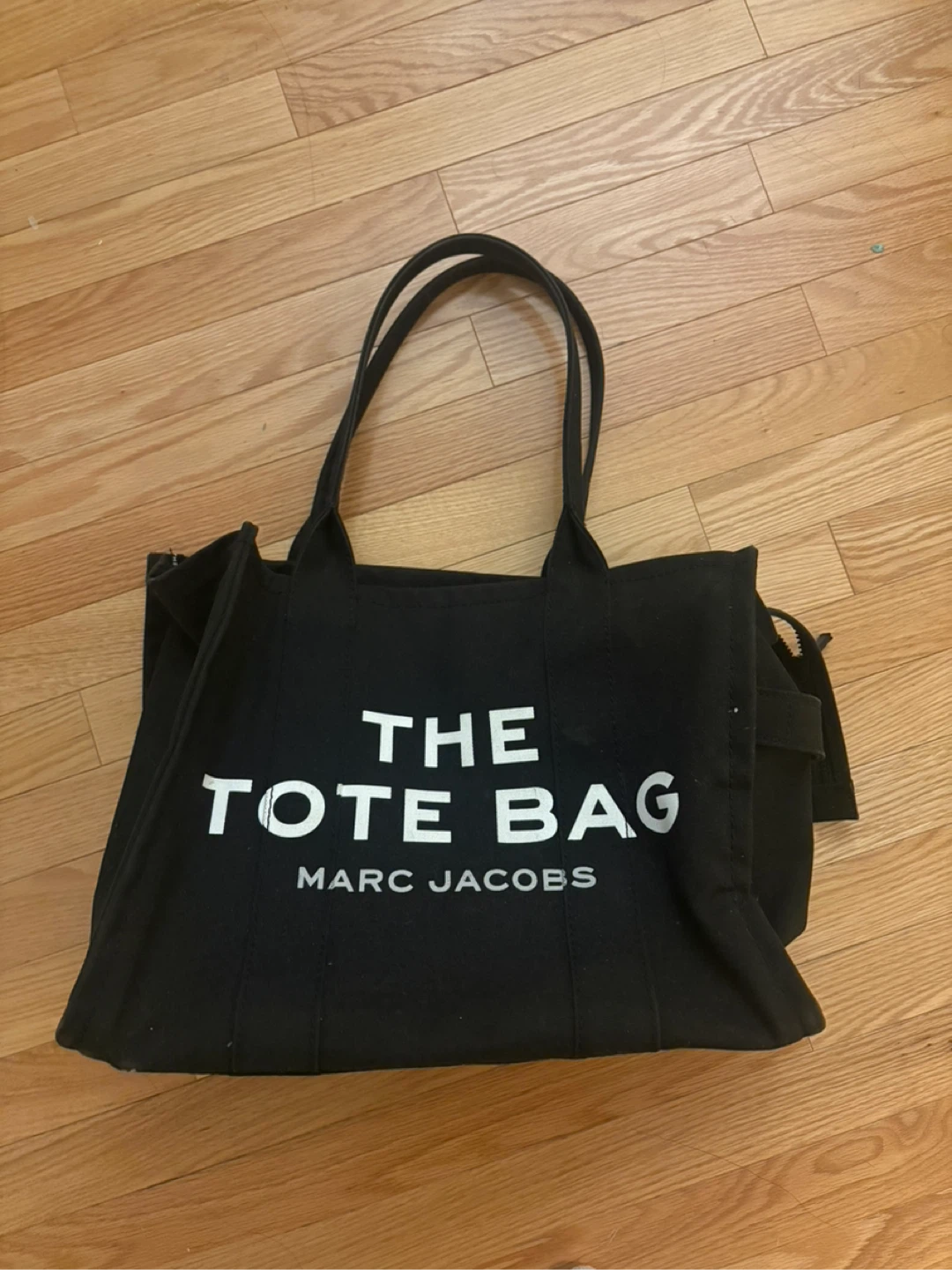 Marc Jacobs The Tote Bag - Black